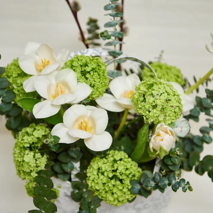 Aranjament Floral "Cosulețul cu Lalele"