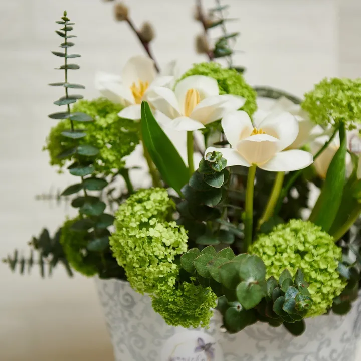 Aranjament Floral "Cosulețul cu Lalele"