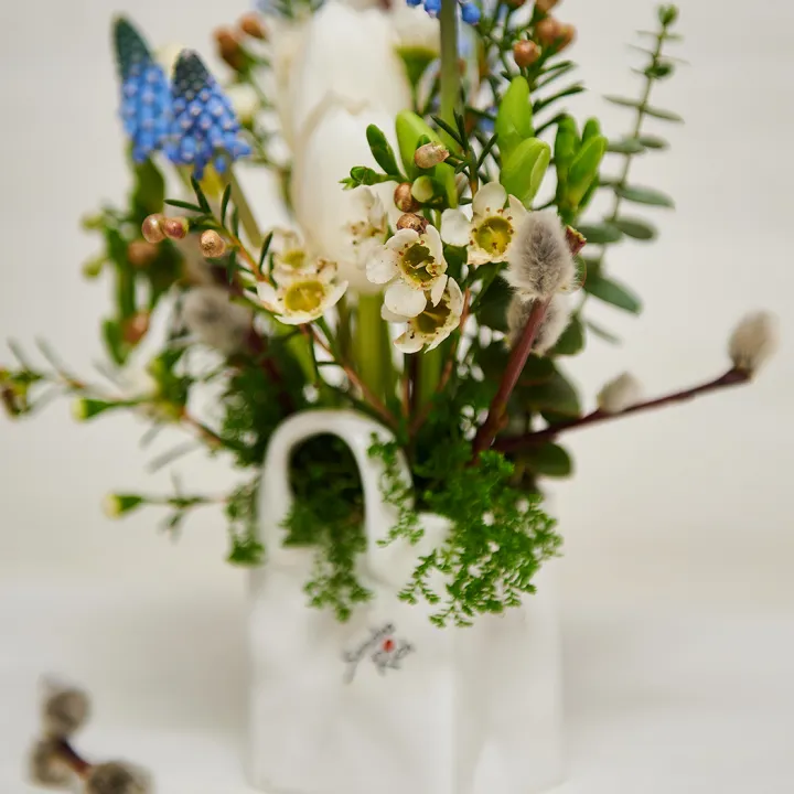 Aranjament Floral cu Gentuță Ceramică